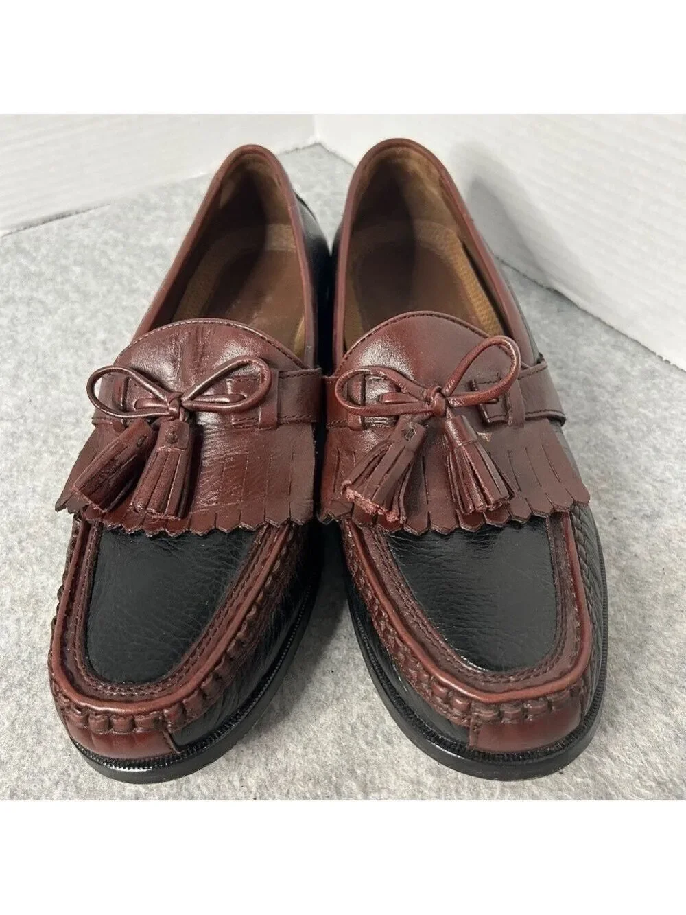 Johnston Murphy Kilt Tassel 2 Tone Loafers-Black Brown Men Sz 9US EUC